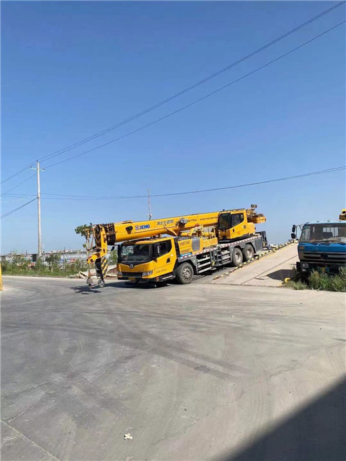 峨眉山市吊车作业时，可能会产生哪些额外收费项目？